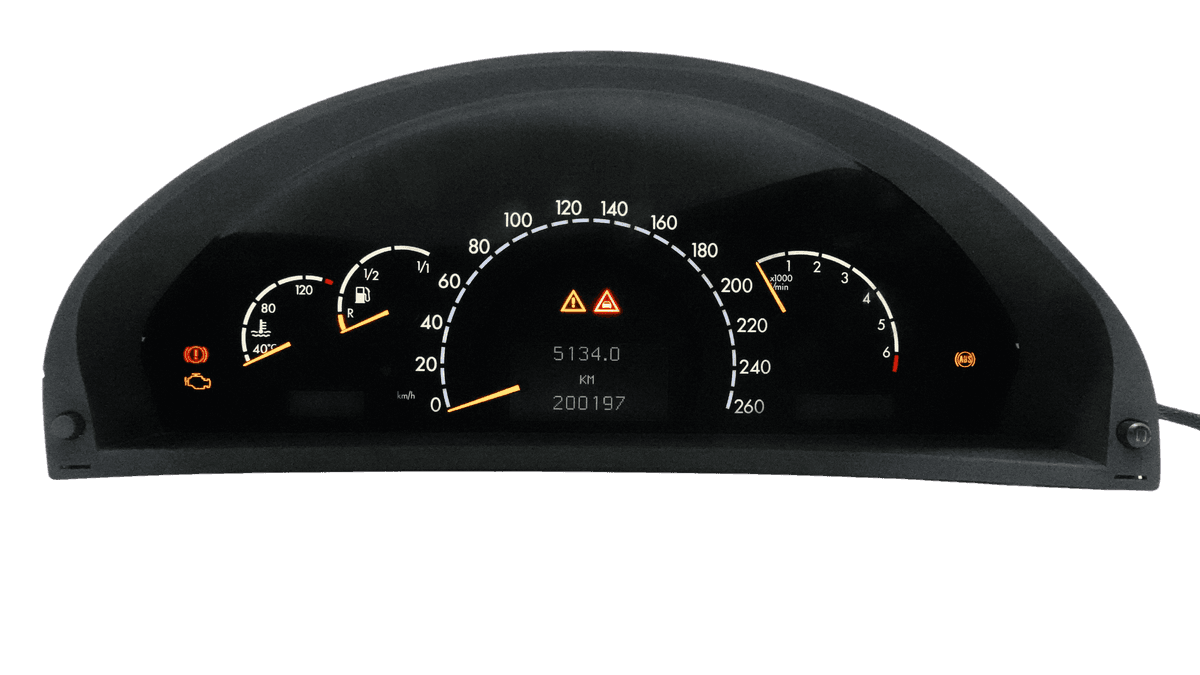 Reparaturservice für Mercedes Tacho und Kombiinstrument der S-Klasse W220 und CL W215 bei Revonik GmbH – Fachgerechter Service zur Wiederherstellung der Anzeige- und Steuerfunktionen