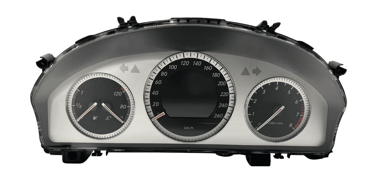 Mercedes C-Klasse W204 Tacho mit Displayfehler – Reparaturservice für defekte Kombiinstrumente